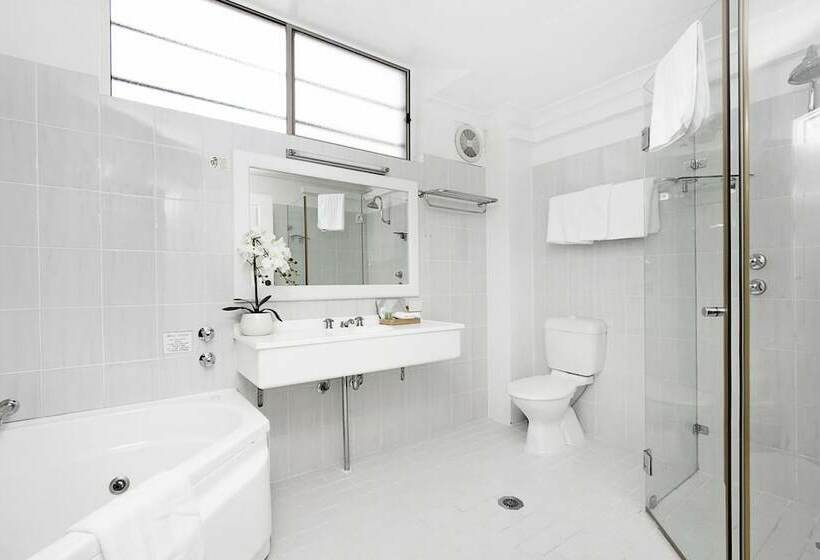 자쿠지 스위트, Engadine Motor Inn