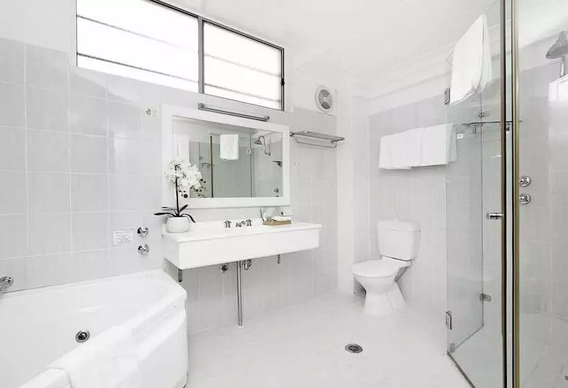 자쿠지 스위트, Engadine Motor Inn