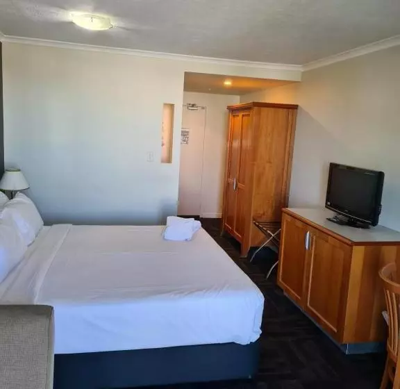 キングサイズベッドのデラックスルーム, Airport Heritage Motel