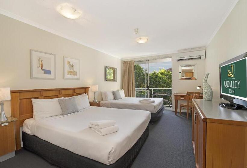 سوییت لوکس, Airport Heritage Motel