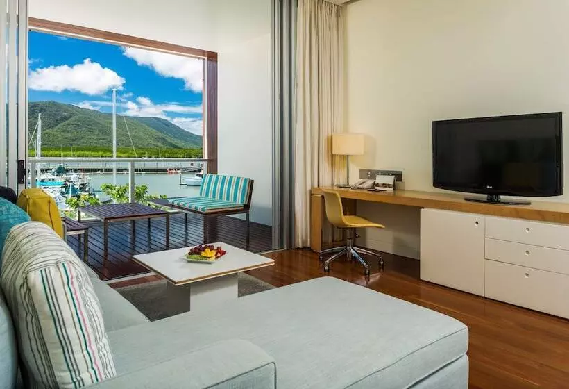 اتاق کلوب با چشم‌انداز, Shangrila The Marina, Cairns