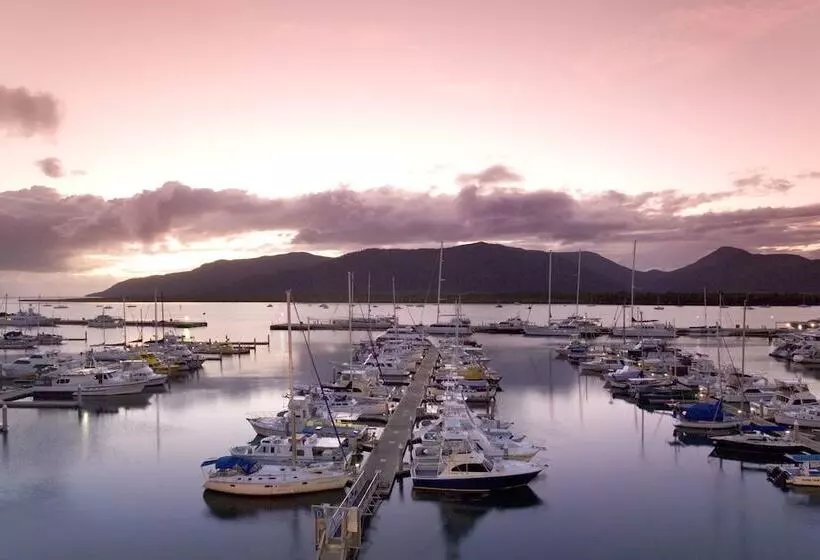 سوئیت کلاب, Shangrila The Marina, Cairns