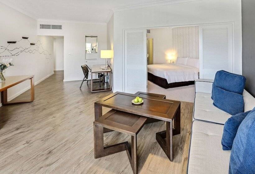 סוויטה אקזקיוטיב, Shangrila The Marina, Cairns