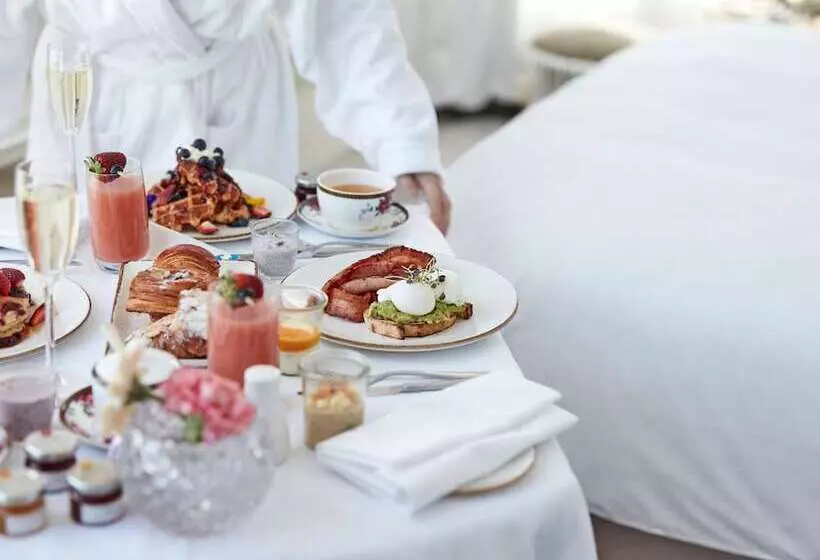 اتاق سوپریور با تخت بزرگ, The Langham Melbourne