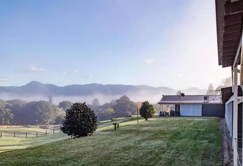 ツーベッドルーム　ヴィラ, The Lodge Bellingen