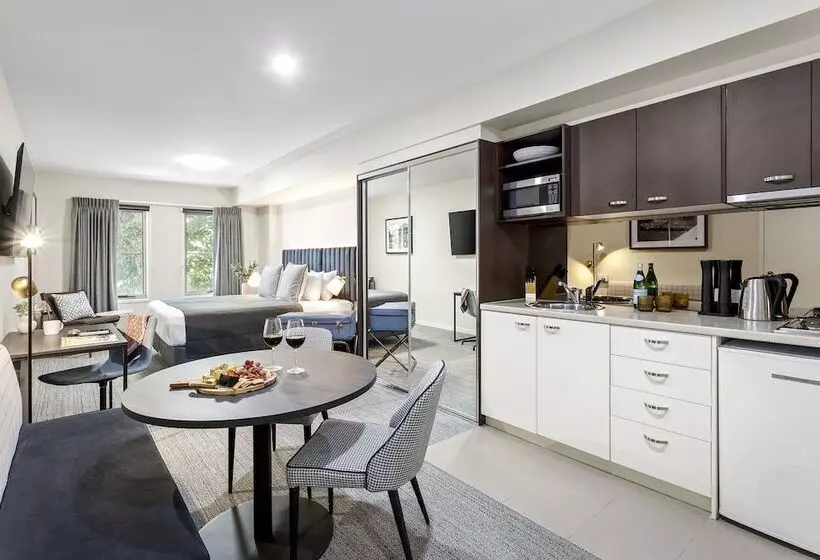Studio Executive, Quest Echuca