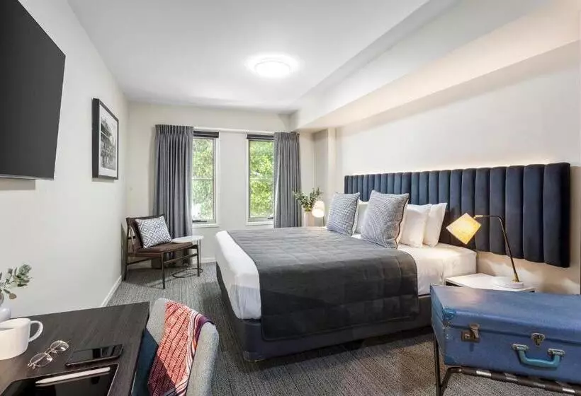 Studio Executive, Quest Echuca