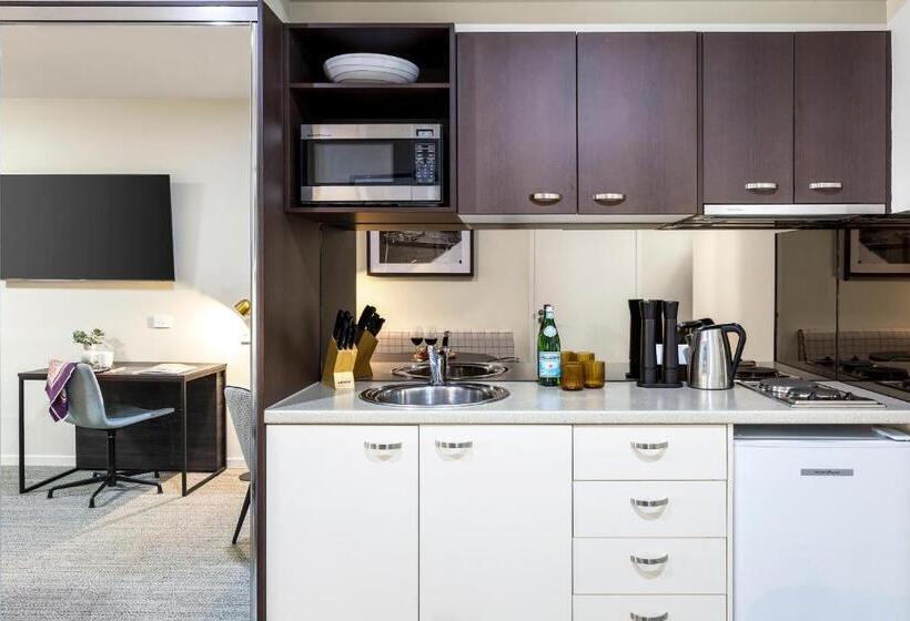 Студио Executive, Quest Echuca