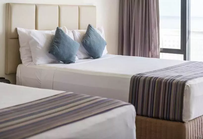اتاق استاندارد با 2 تخت دوبل, Rydges Esplanade Resort Cairns
