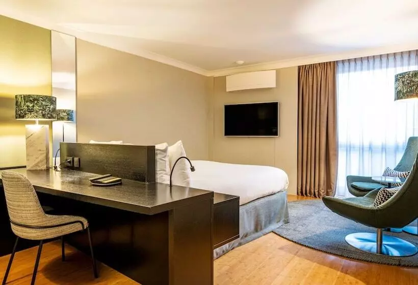 اتاق پرمیوم, Holiday Inn Hotel Brussels Airport By Ihg