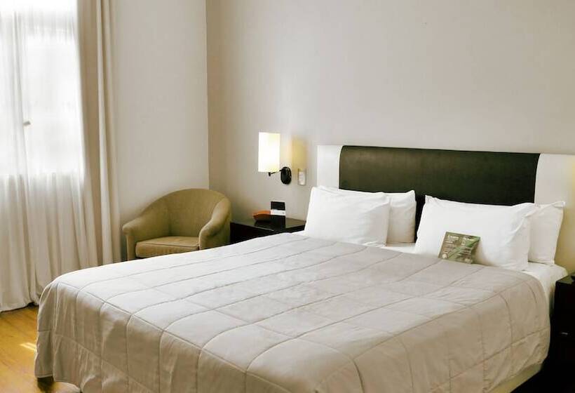 اتاق سوپریور, 562 Nogaro