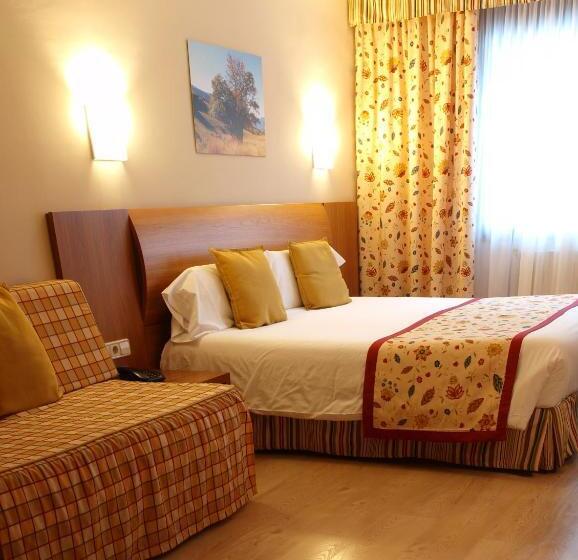 اتاق استاندارد سه نفره, Guillem & Spa