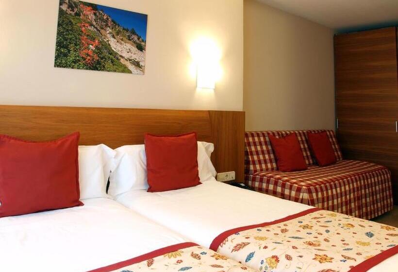 اتاق استاندارد سه نفره, Guillem & Spa