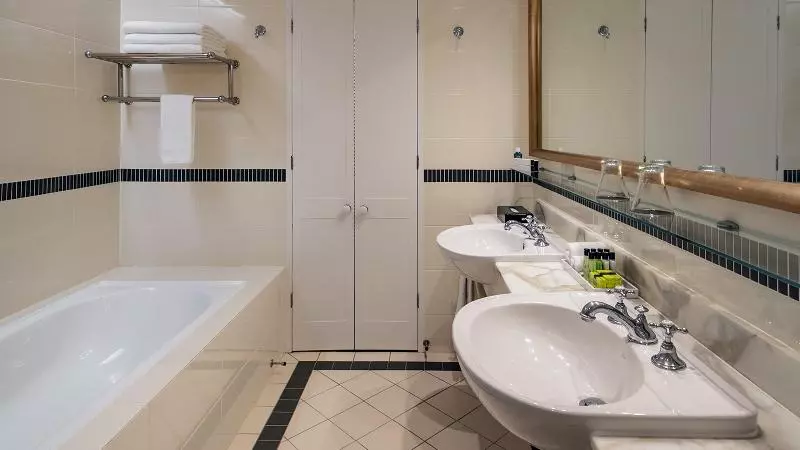 سوئیت کلاب, Intercontinental Sanctuary Cove Resort, An Ihg