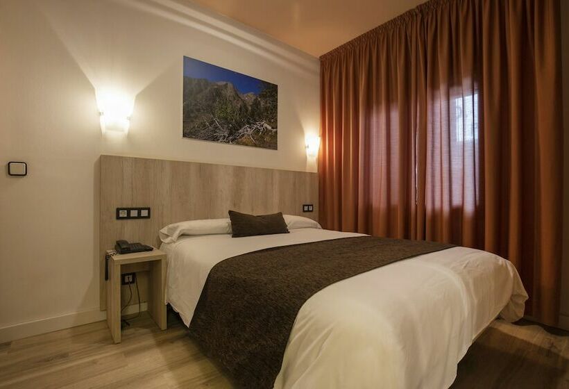 Economy Triple Room, Marco Polo by Nexta