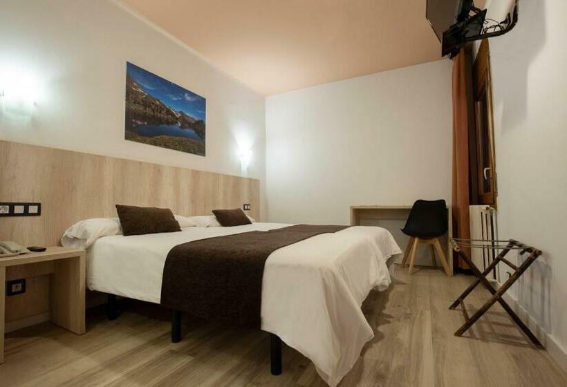 Economy Quadruple Room, Marco Polo by Nexta