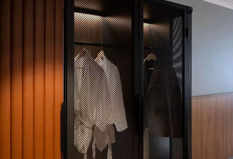 Executive Room, Novotel Sydney City Centre