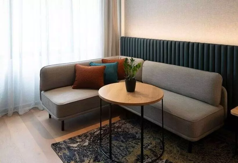 Executive Room, Novotel Sydney City Centre
