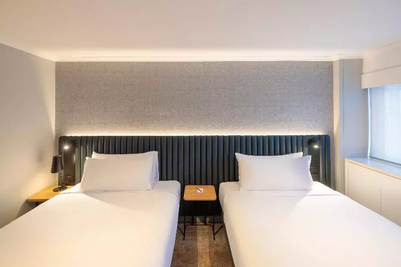 Standard Studio, Novotel Sydney City Centre