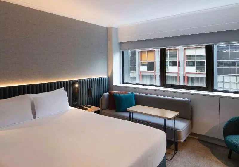 Executive Room, Novotel Sydney City Centre