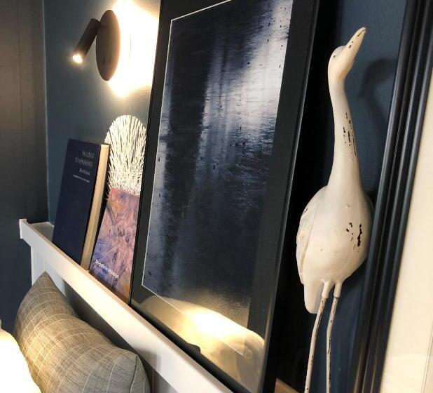 Номер Стандарт Вид на Сад, Montanus