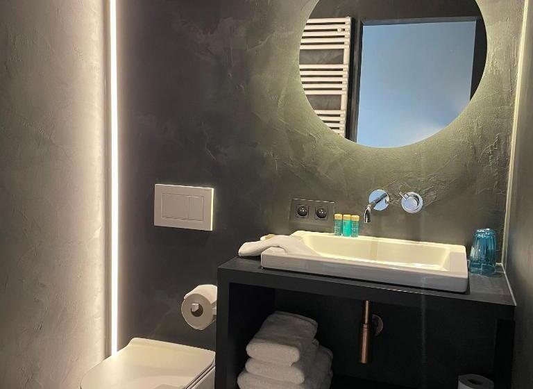 Номер Superior, Montanus