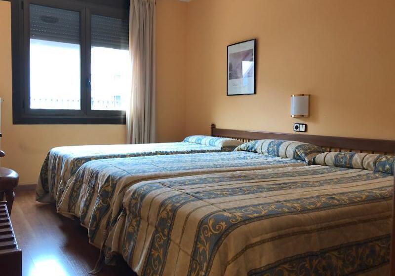 اتاق استاندارد سه نفره, Refugi Dels Isards