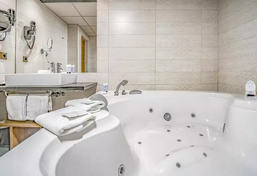سوییت, Roc Blanc Hotel & Spa
