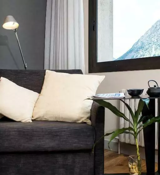 اتاق استاندارد با دسترسی به اسپا, Roc Blanc Hotel & Spa