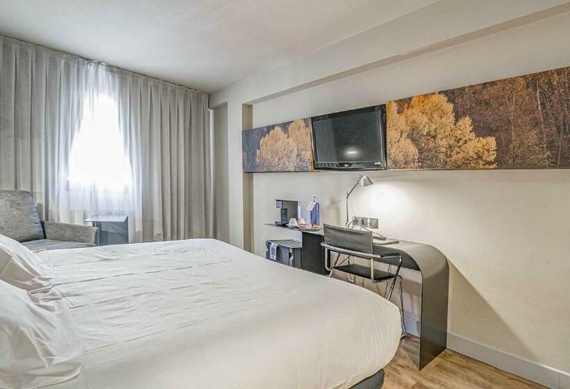 غرفة كلاسيكية ثلاثية, Roc Blanc Hotel & Spa