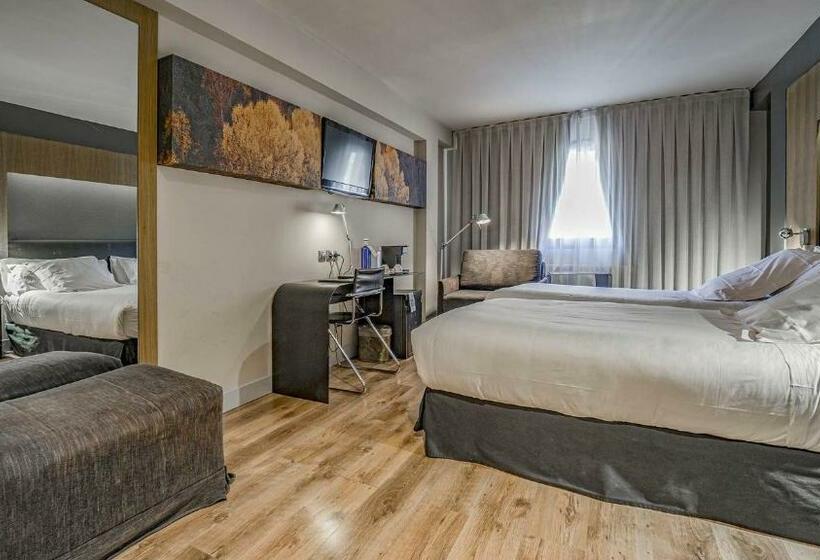 غرفة كلاسيكية ثلاثية, Roc Blanc Hotel & Spa