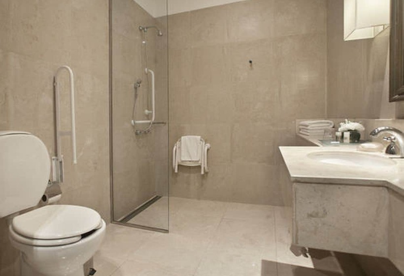 اتاق لوکس, Savoy