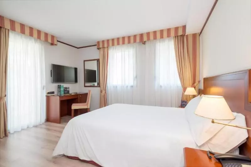 اتاق لوکس, Spa Termes Carlemany