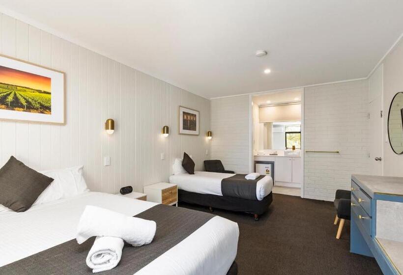 اتاق لوکس, The Wine Vine