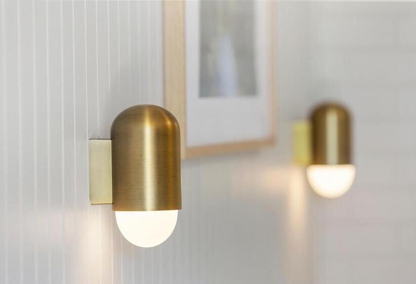 اتاق استاندارد, The Wine Vine