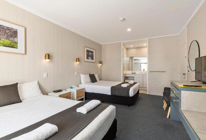 اتاق استاندارد, The Wine Vine