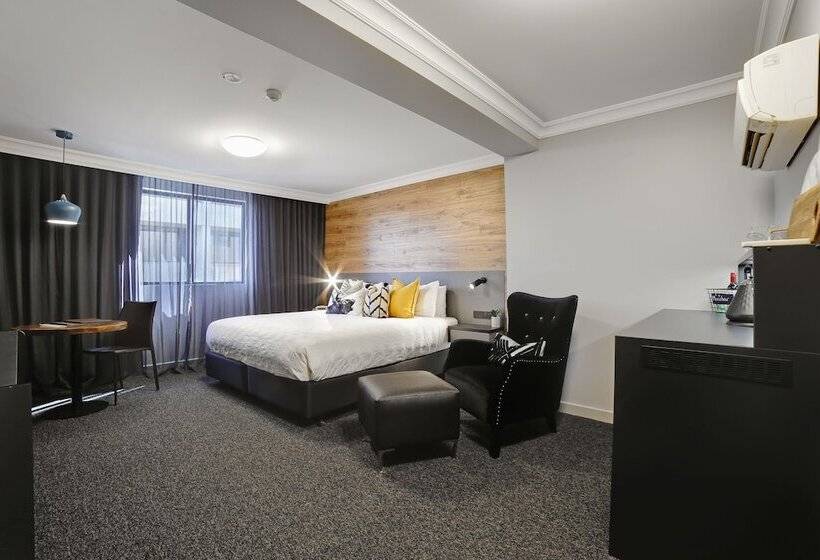 جناح إدارى, Townhouse