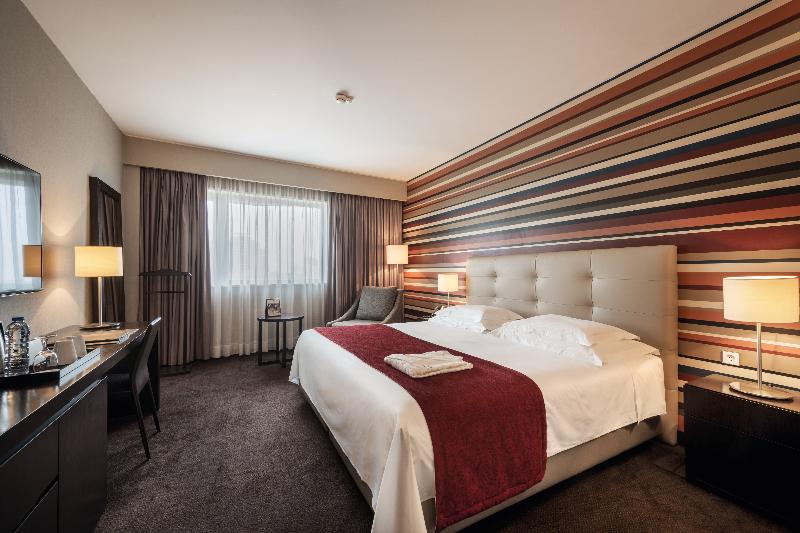 اتاق اجرایی, Trópico