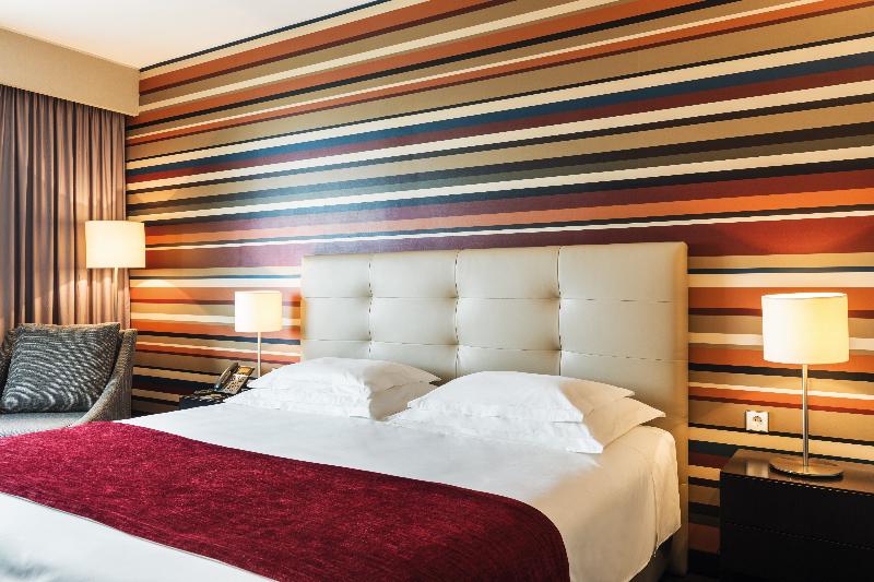 اتاق اجرایی, Trópico