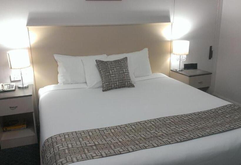 エクゼクティブルーム, Lindy Lodge Motel