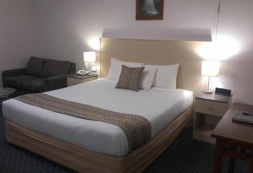 エクゼクティブルーム, Lindy Lodge Motel