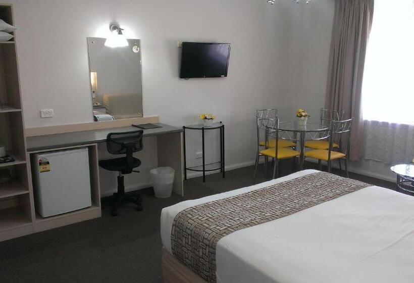 ファミリールーム, Lindy Lodge Motel