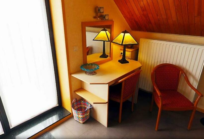 标准间带漩涡浴缸, Familiehotel Soll Cress Koksijde