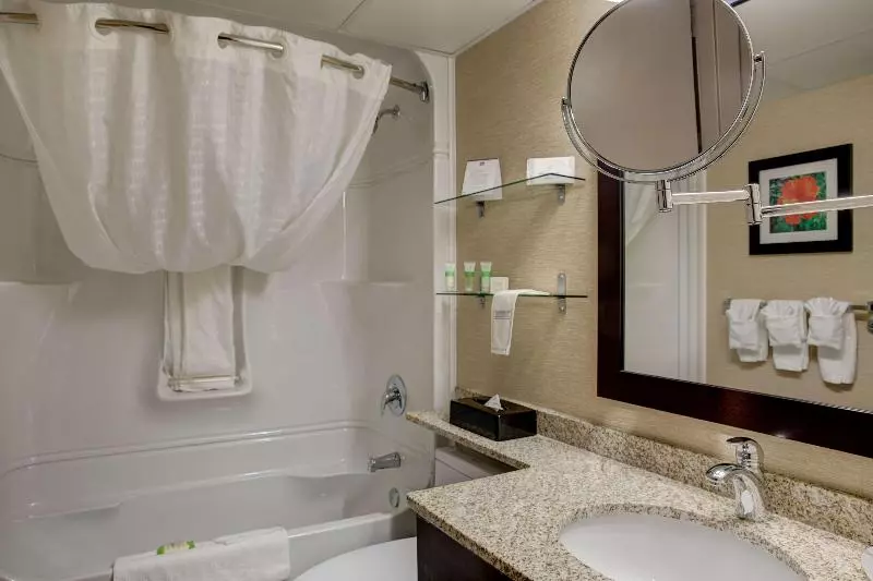 سوییت, Best Western Plus City Centre Inn