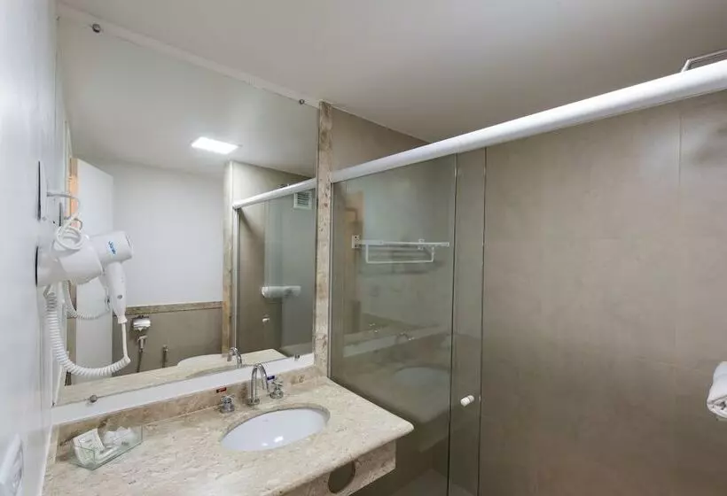 スタンダードトリプルルーム, Carlton Suites Limeira