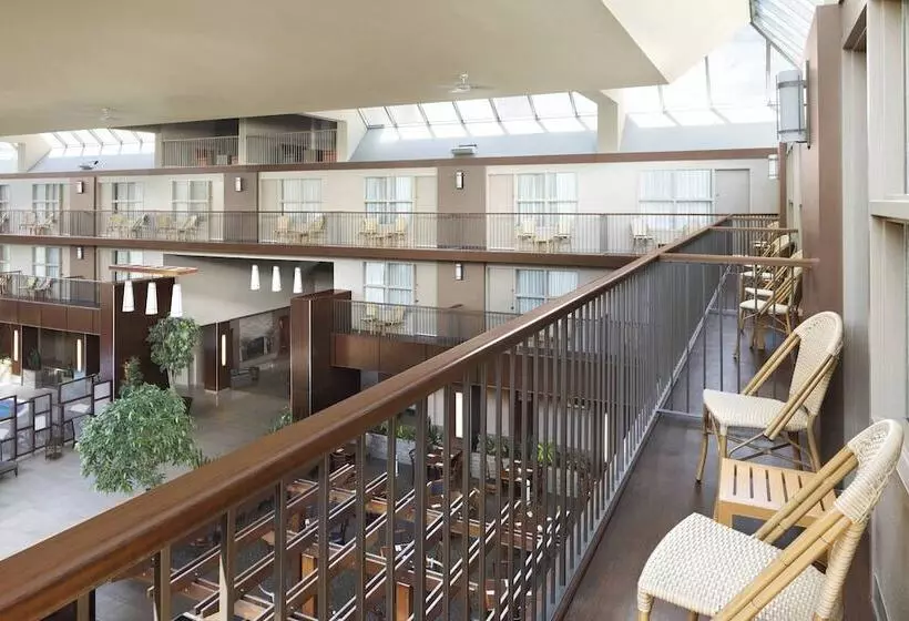 ファミリールーム, Delta Hotels By Marriott Calgary South