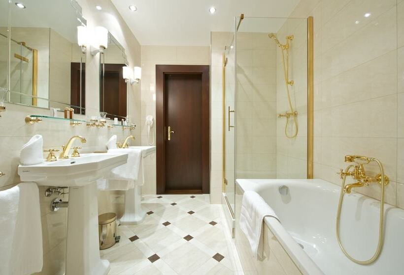 سوئیت پریمیوم, Devin