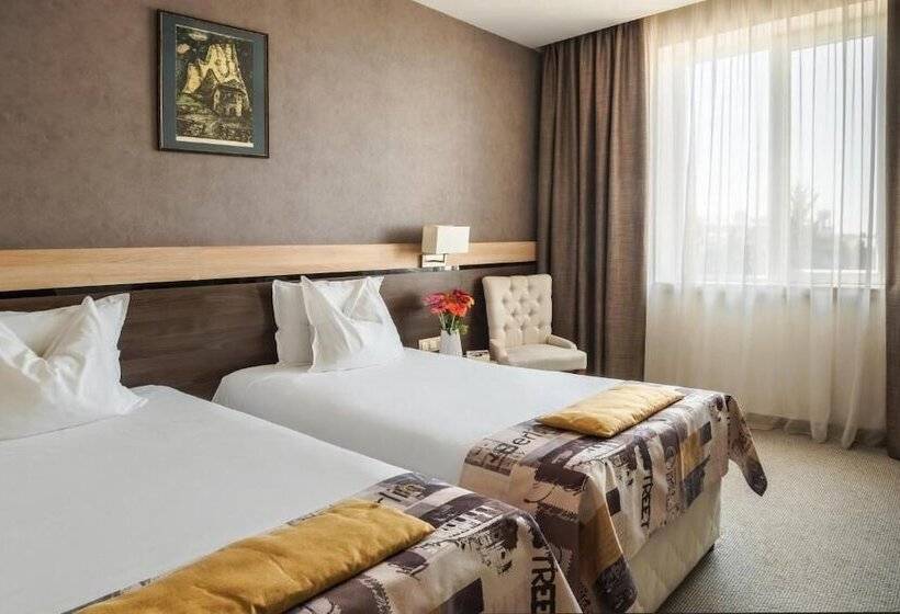 标准间, Dunav Plaza