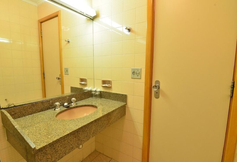 اتاق استاندارد, Gran Corona