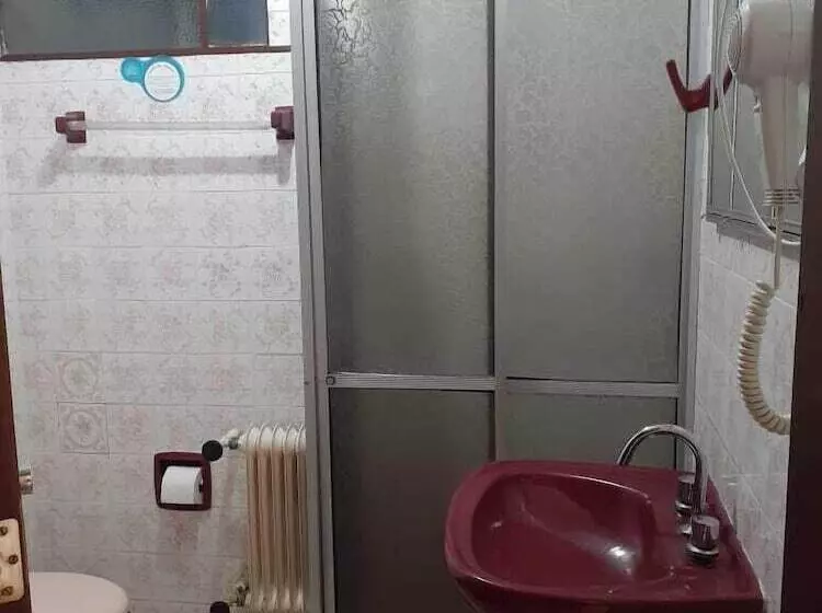اتاق لوکس, Letto Caxias